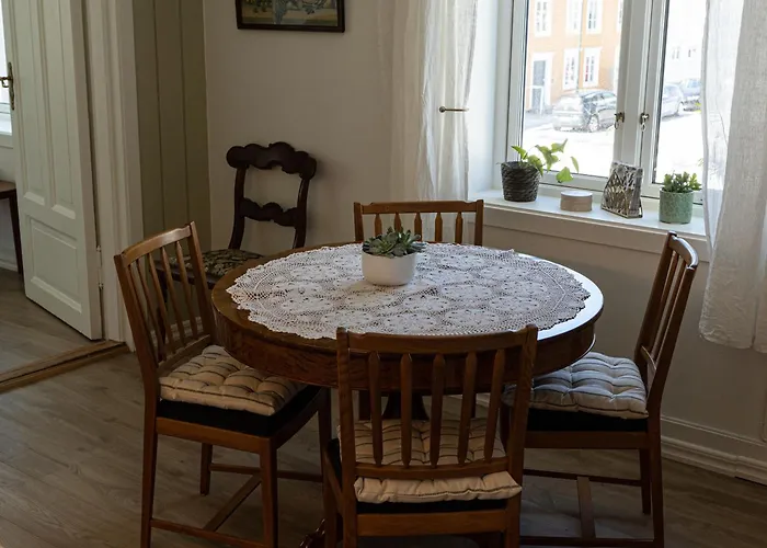 Sentralt Og Romslig I Sentrum * Kristiansand