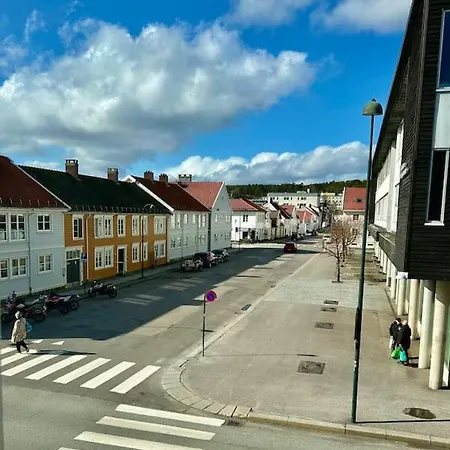 Sentralt Og Romslig I Sentrum * 크리스티안산